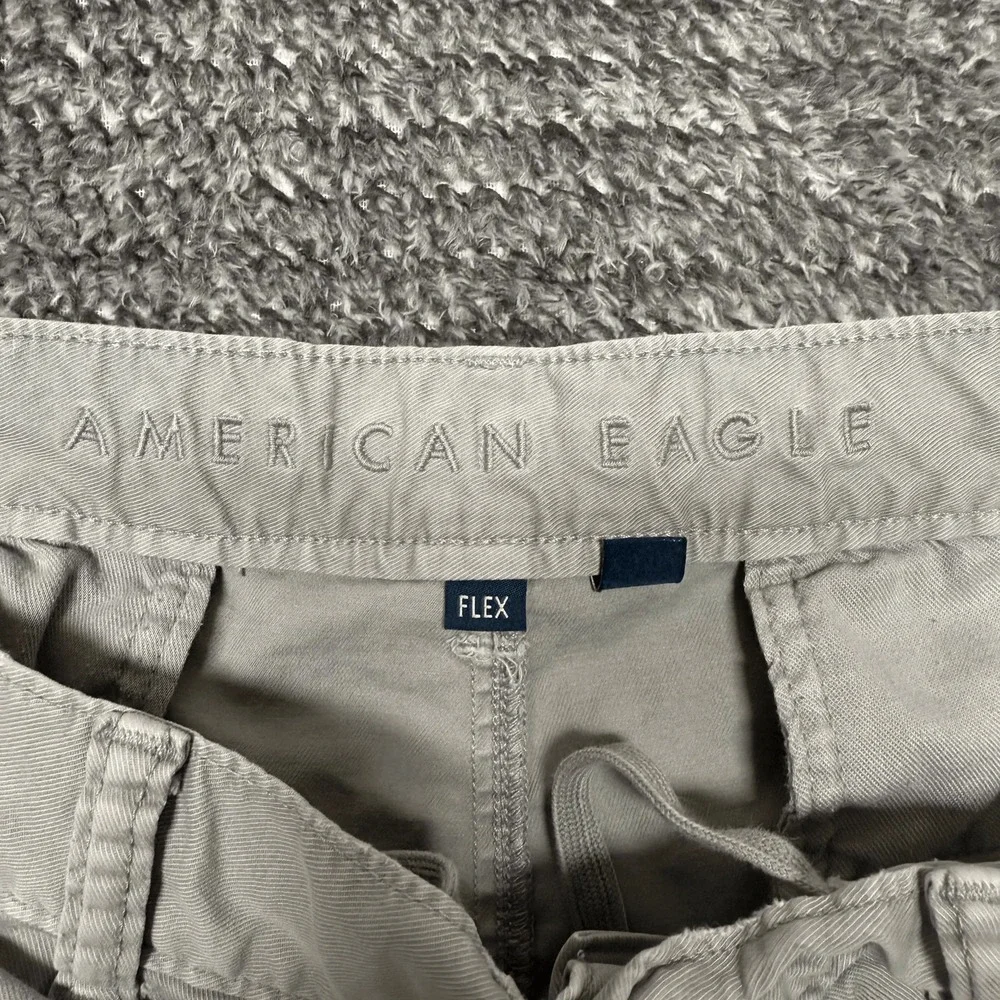 American Eagle Mens Flex Classic Shorts Size 33 Gray Chino Flat Front - Picture 6 of 9